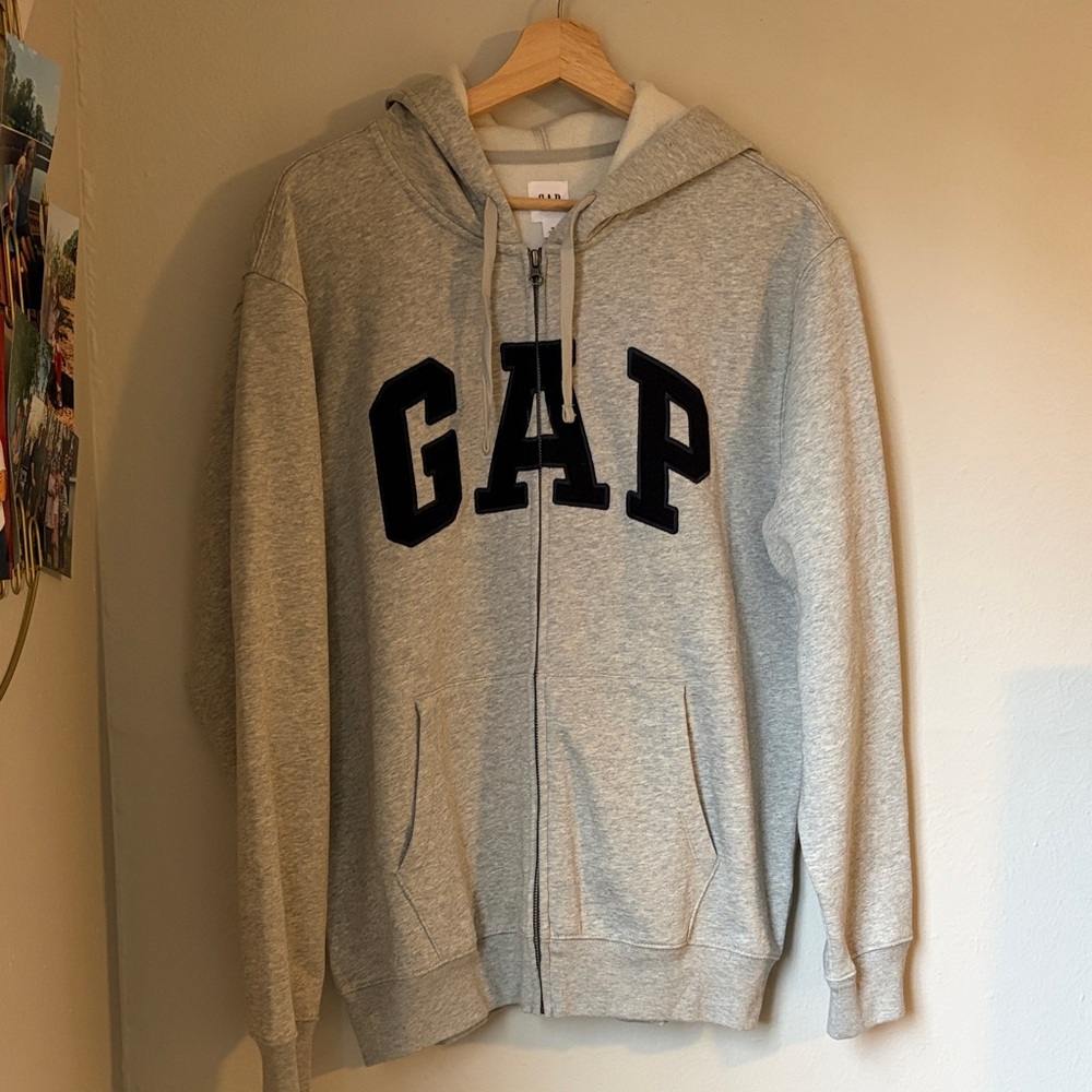 NWOT GAP Heather Gray Zip-Up Hoodie